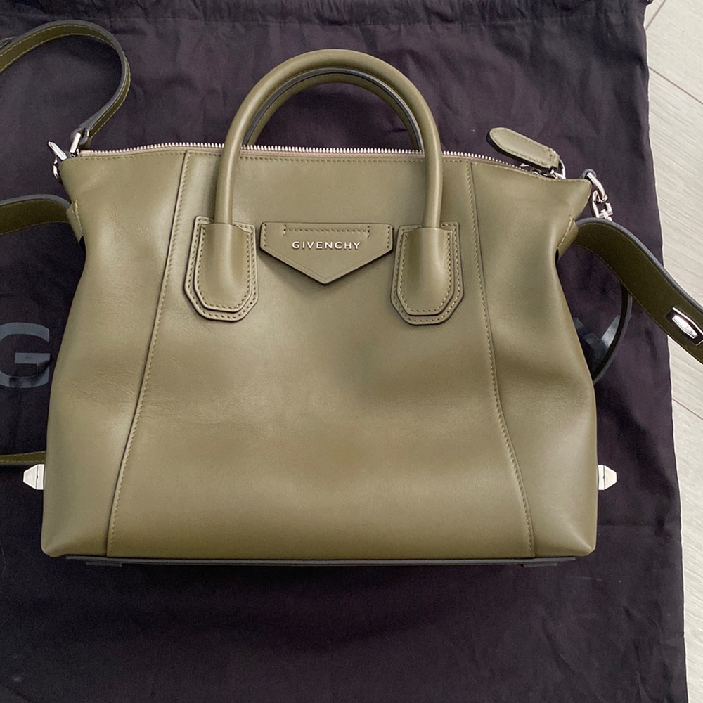 New Givenchy soft antigona